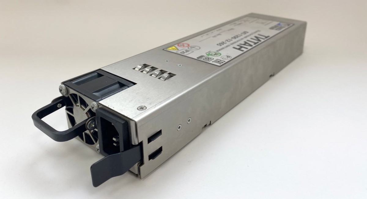 «Автоматика» провела испытания первого отечественного компактного источника питания для серверов